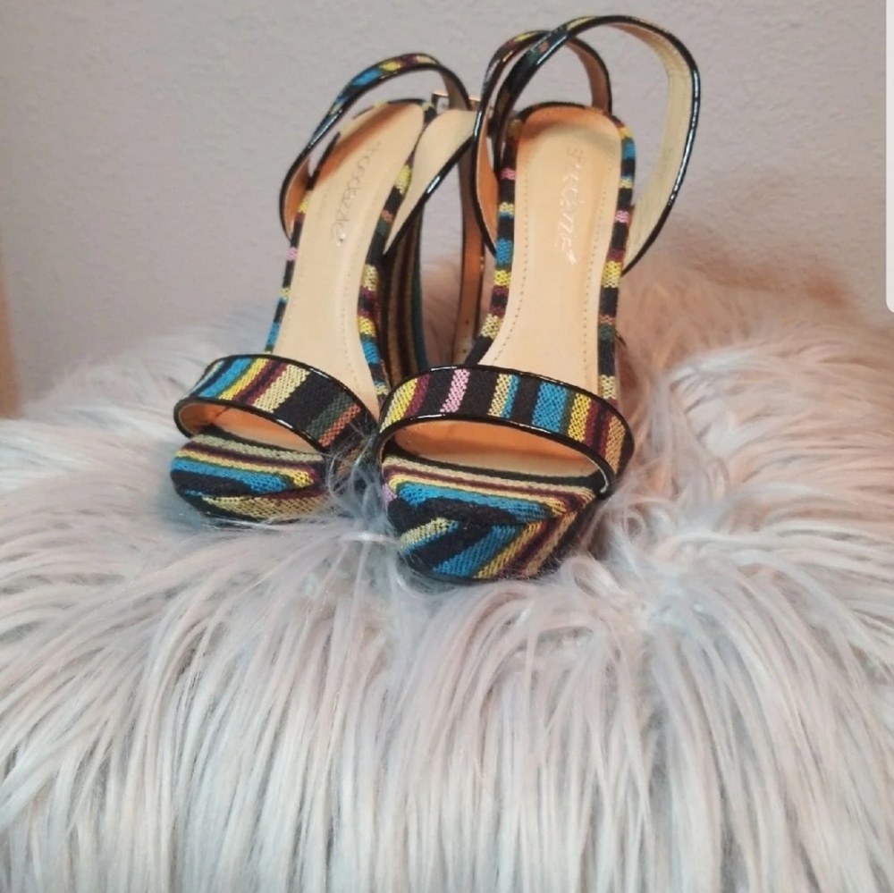 Multi-colored Wedges